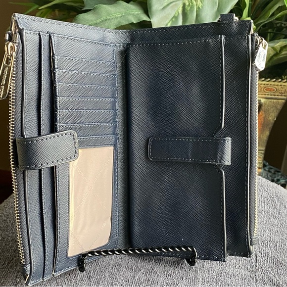 Michael Kors Jet Set Travel Double Zip Wristlet Wallet Signature Black EUC - Picture 10 of 16